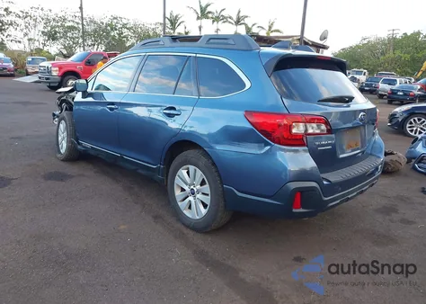 2018 Subaru Outback 2.5I Premium z USA, uszkodzony, nr VIN 4S4BSACC0J3362467